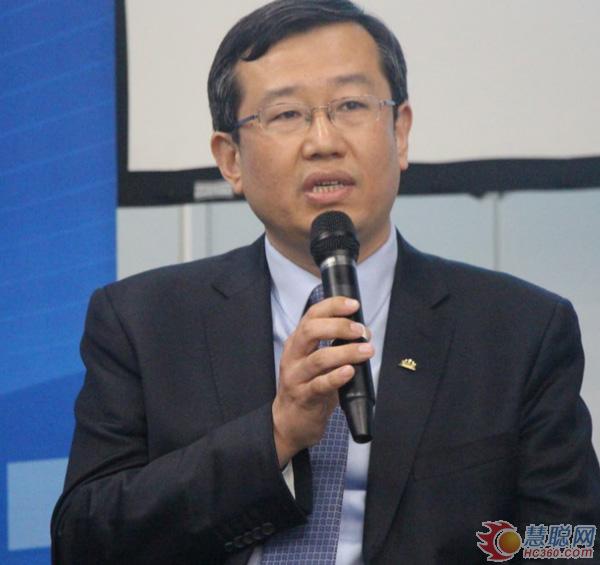 山推工程机械股份有限公司副总经理安鲁琳 