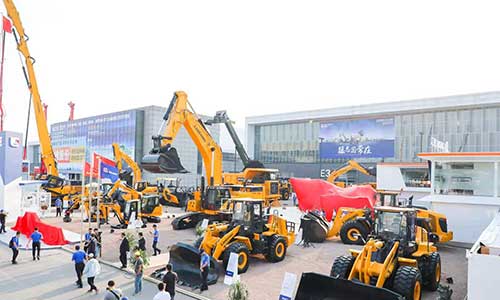 挖掘机.jpg