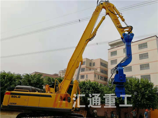 钩机打桩臂.jpg