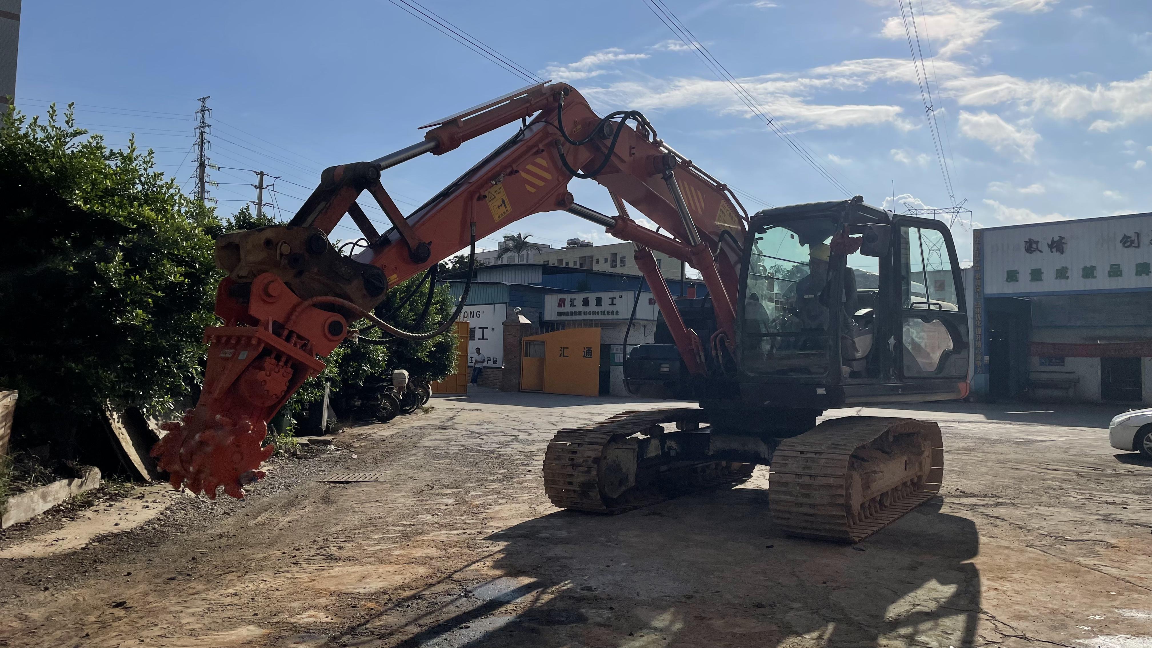 挖掘机伸缩臂.JPG